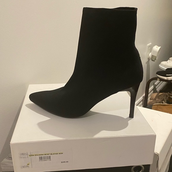 Stretch material EZRA booties - Picture 4 of 5